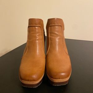 Korks Womens Robin Block Heel Booties